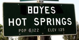 Boyes Hot Springs sign.